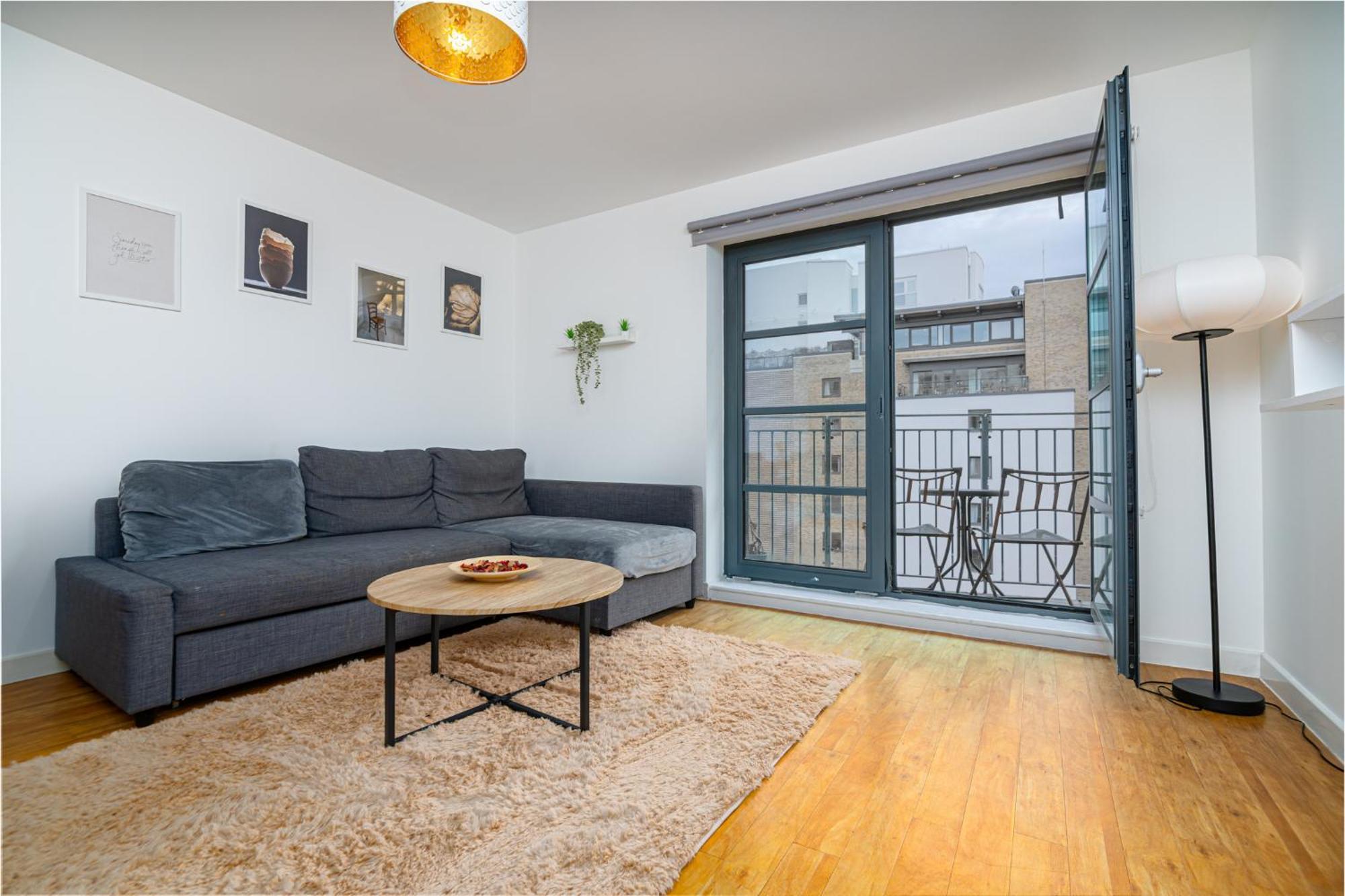 Zenith Hub Apartment Лондон Екстериор снимка
