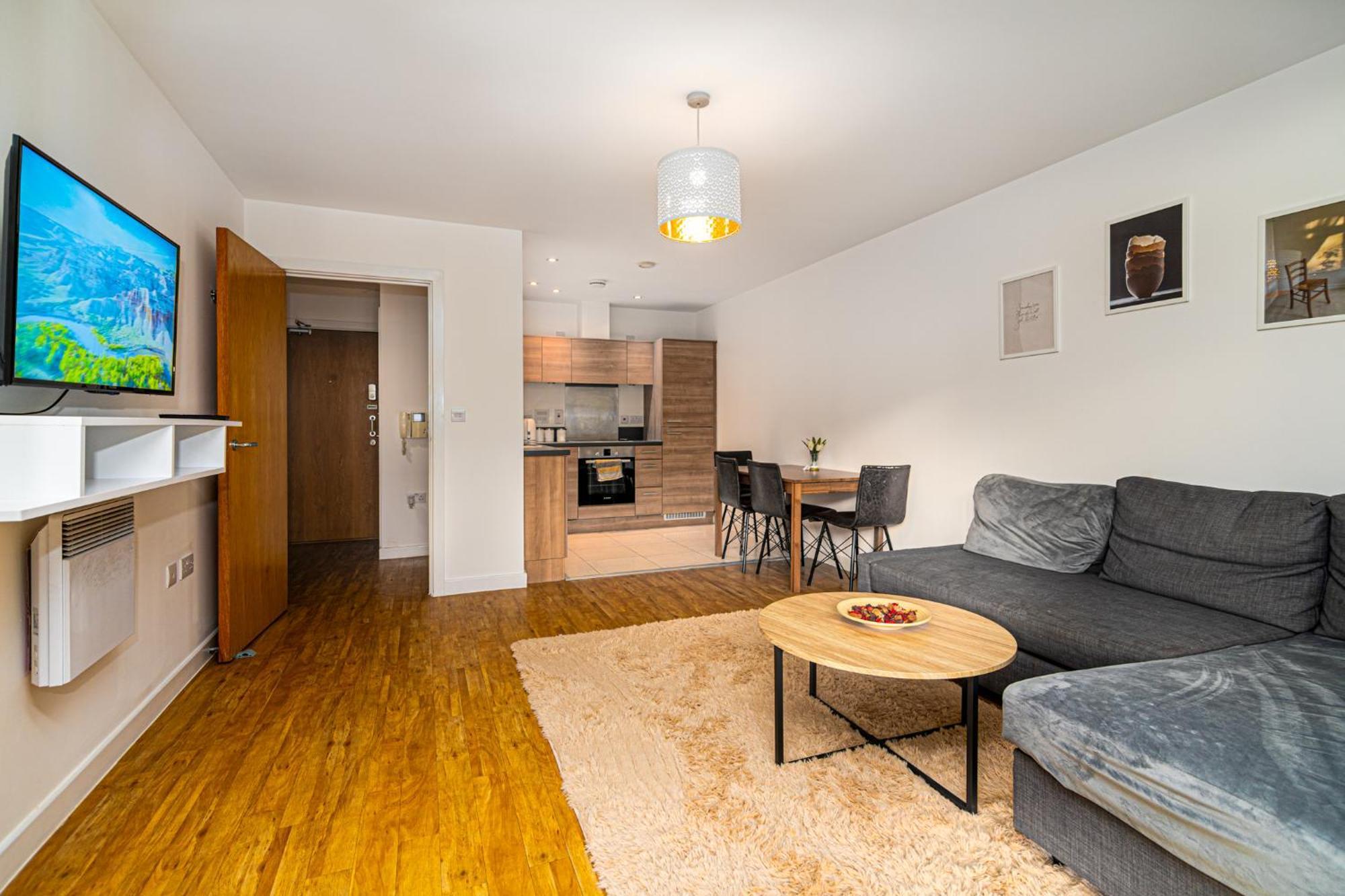 Zenith Hub Apartment Лондон Екстериор снимка