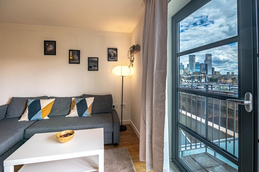 Zenith Hub Apartment Лондон Екстериор снимка