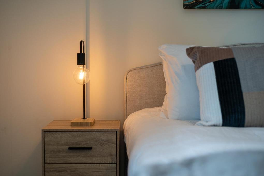 Zenith Hub Apartment Лондон Екстериор снимка