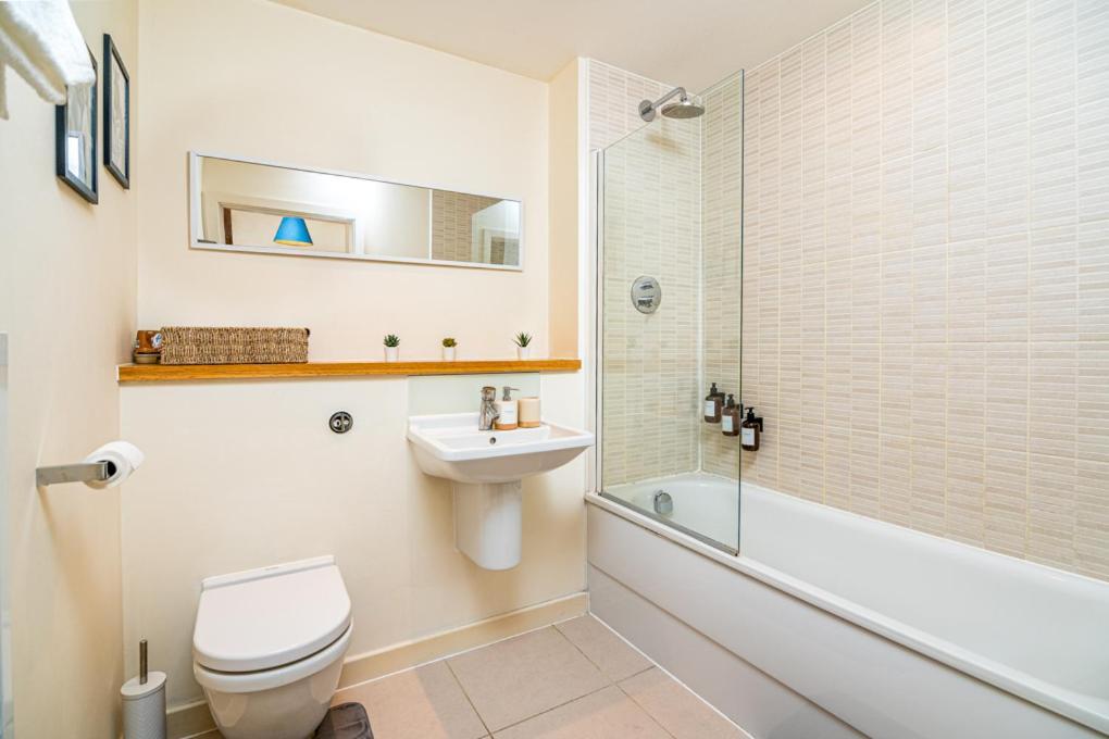 Zenith Hub Apartment Лондон Екстериор снимка